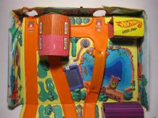 Vintage Mattel Hot Wheels Action City Portable Case Set Track 5158 3 