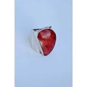  Sterling Silver Ring w/ Egg Shaped Stone 