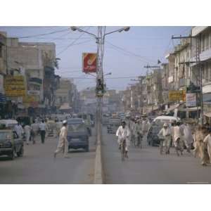  Street Scene, Rajah Bazaar, Rawalpindi, Punjab, Pakistan 