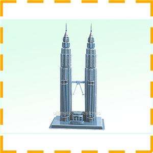   Puzzles MALAYSIA Petronas Twin Towers 84 Pieces NEW IN BOX  